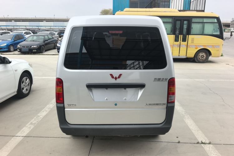 Used Wuling Zhiguang 2023 1.5L Practical Version 5/7 Seats Rear