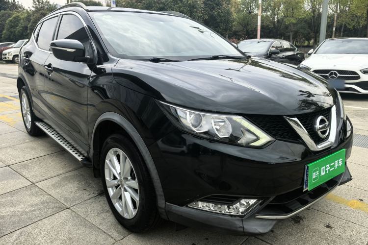 Used Nissan Qashqai 2016 2.0L CVT Elite Edition Exterior 4