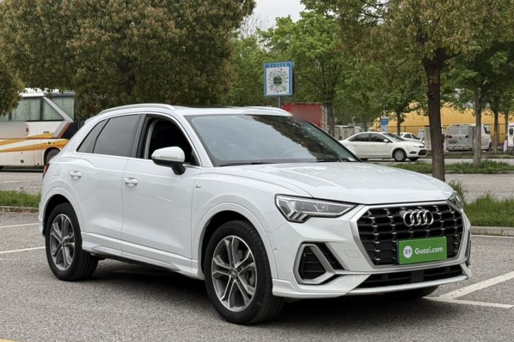 Used Audi Q3 2021 40 TFSI Fashion Dynamic Model