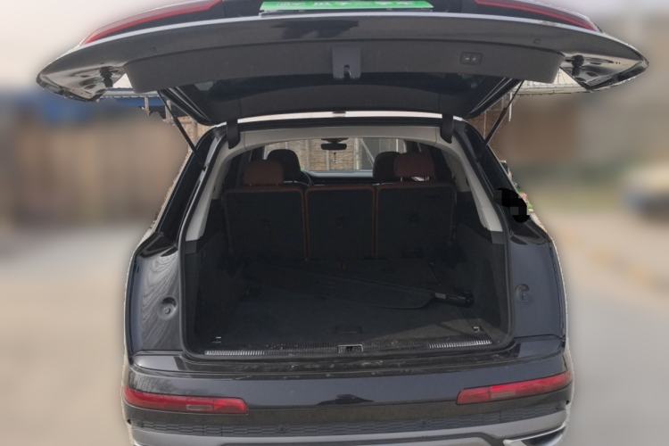 Used Audi Q7 2020 55 TFSI quattro S line sports model