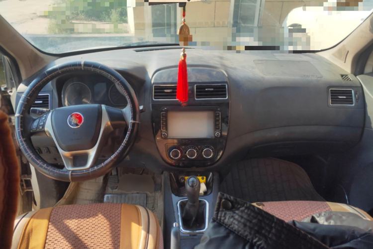 Used FORTHING Joyear X5 2013 1.6L Manual Luxury Model China IV Standard
