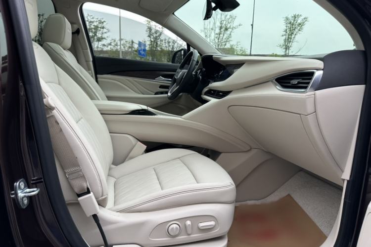 Used Buick Enclave 2022 652T 4x4 Avenir 6-Seater Interior 6