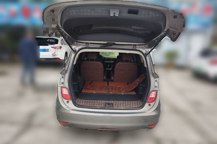 Used Buick GL6 2018 18T 6-Seater Luxury Model
