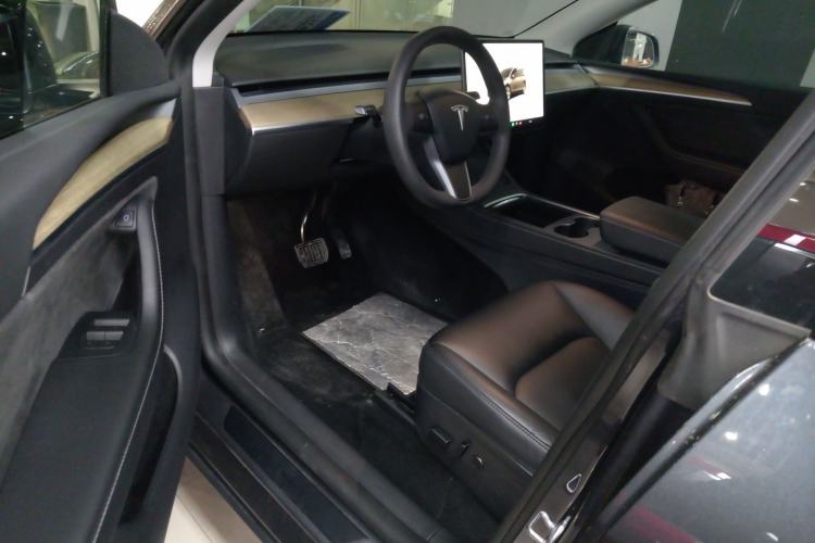 Used Tesla Model Y 2022 Revised Version Long-Range All-Wheel Drive