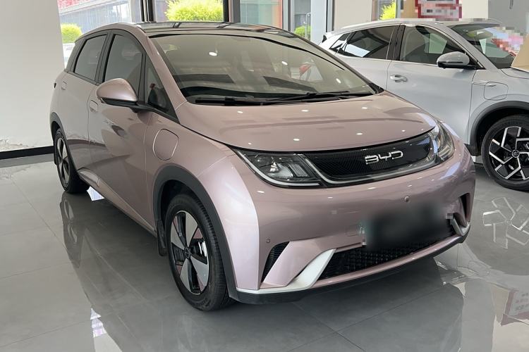 Used BYD Dolphin 2023 420 km Fashion Edition
