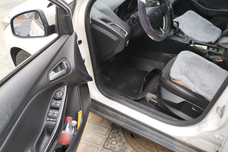 Used Ford Focus 2017 Sedan 1.6L Automatic Fashion Edition Smart Drive Version
