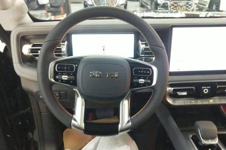 Used BAIC Off-Road BJ40 2024 2.0T All-New Urban Hunter Edition Ultimate Version