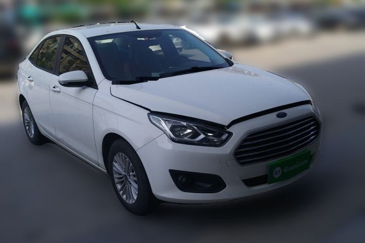 Used Ford Escort 2015 1.5L Automatic Comfort Edition Front Right 45 Deg