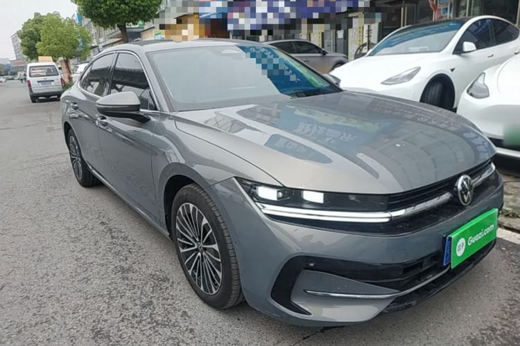 Used Volkswagen Magotan 2024 380TSI DSG Prestige Edition DaMai Package Front Right 45 Deg