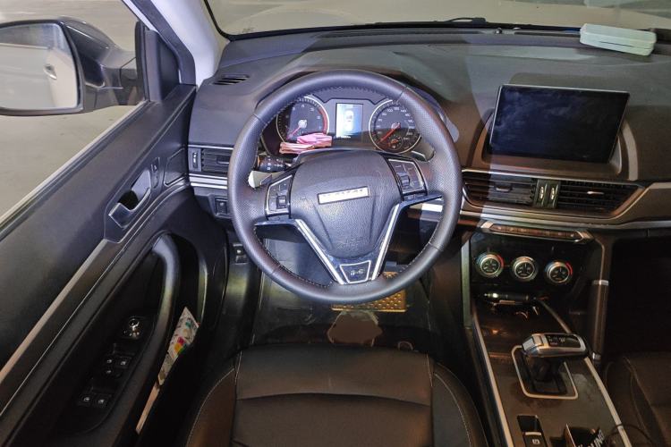 Used Haval H6 2021 Sport Edition 1.5T Automatic Elite Smart Connectivity Model with Hexagonal Grille
