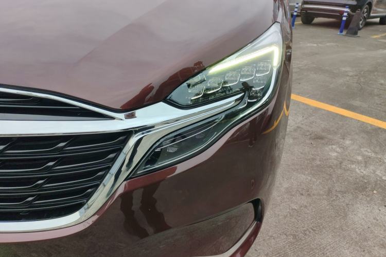 Used Buick GL8 2022 ES Landtrek 653T Comfort Edition