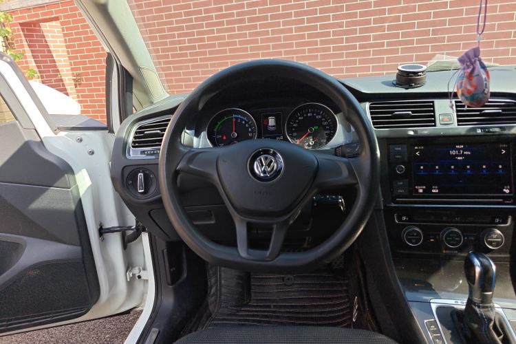 Used Volkswagen Golf Pure Electric 2020 Chari Steering Wheel