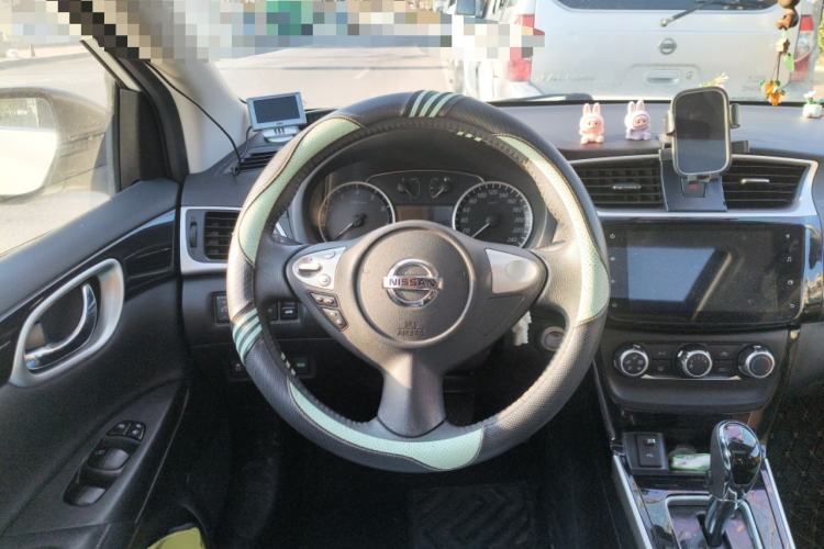 Used Nissan Sylphy 2019 1.6XV CVT Smart Connect Luxury Edition China VI Standard Steering Wheel