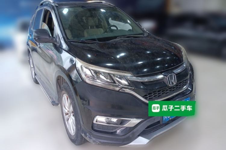 Used Honda CR-V 2016 2.0L two-wheel drive Urban Edition Front Right 45 Deg