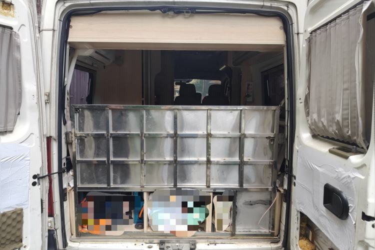 Used Dongfeng Yufeng Yufeng 2016 2.5T Lingyun Edition Yulibao Short Wheelbase Mid-Roof National V ZD25
