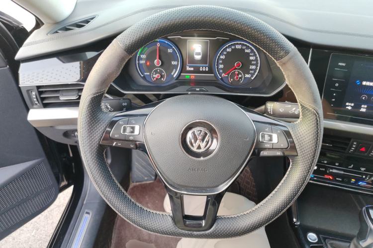 Used Volkswagen Passat New Energy 2020 430 PHEV Hybrid Elite Edition China VI Standard Steering Wheel