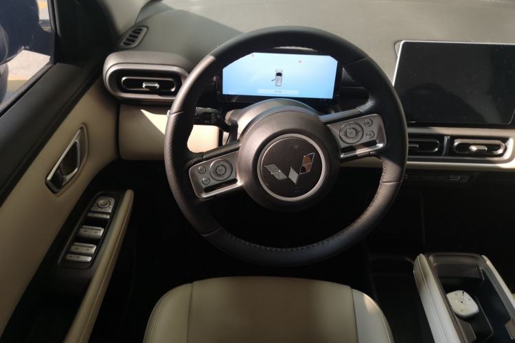 Used Wuling Bingo PLUS 2024 401 km Range 5-Seater Version Steering Wheel