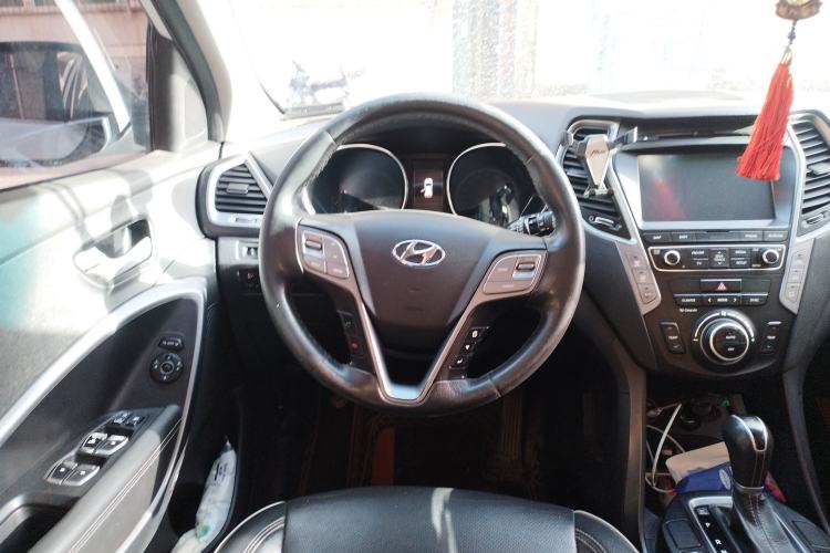 Used Hyundai Santa Fe 2017 2.0T Automatic All-Wheel Drive Smart 7-Seater