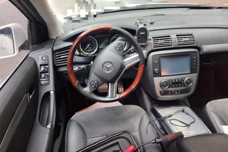 Used Mercedes-Benz R-Class 2014 R 320 4MATIC Business Model