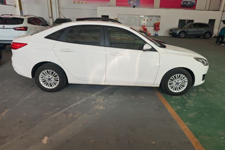 Used Ford Escort 2015 1.5L Manual Comfort Model
