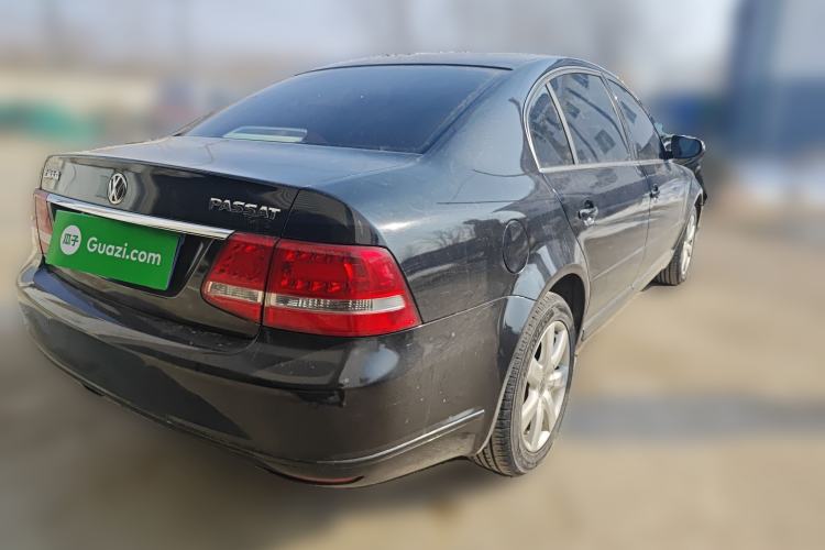 Used Volkswagen Passat 2009 2.0L MFI Automatic Luxury Edition
