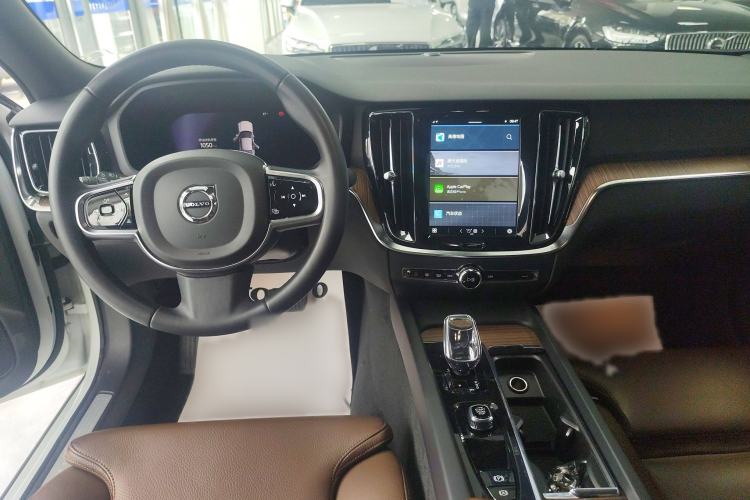 Used Volvo S60 2023 B4 Zhiyuan Luxury Edition