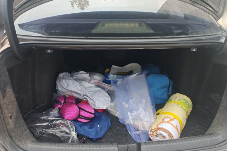 Used Volkswagen Sagitar 2012 1.6L Automatic Fashion Edition