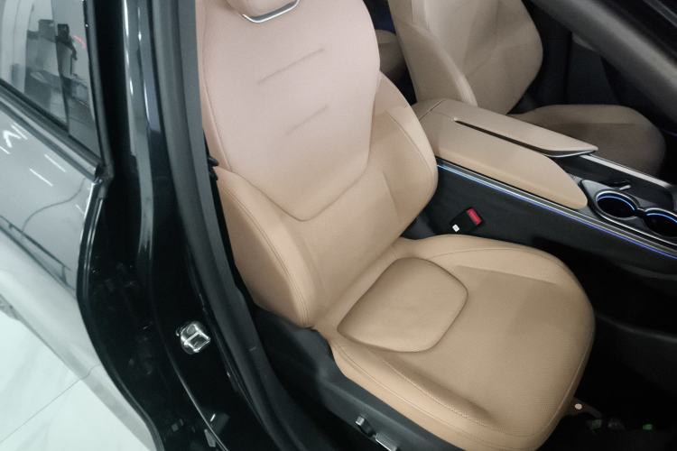 Used ARCFOX Alpha T5 2025 660 MAX