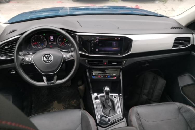 Used Volkswagen Tayron 2020 330TSI Two-Wheel Drive Luxury Smart Connectivity Version Center Console