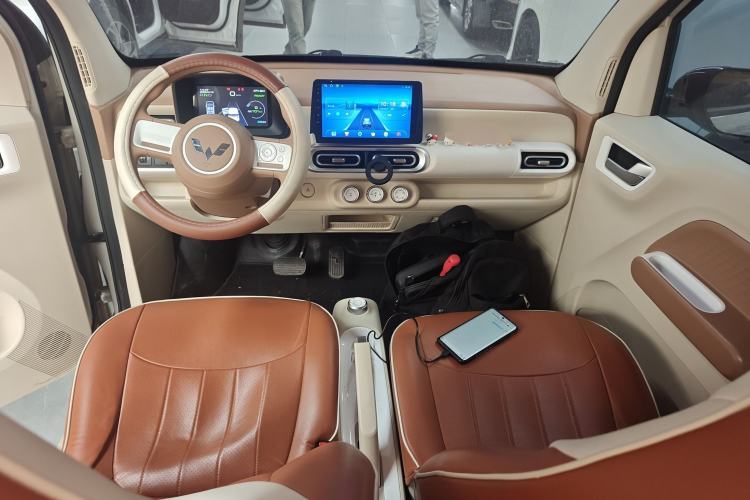 Used Wuling Hongguang MINIEV 2024 3rd Generation 215km Youth Edition Center Console