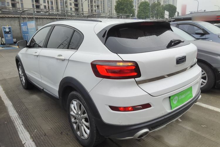 Used Qoros 3 2016 Urban SUV 1.6T Automatic Zhiyue Model Exterior 2