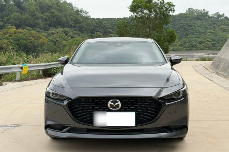 Used Mazda 3 Axela 2021 2.0L Automatic ZhiZun Edition

