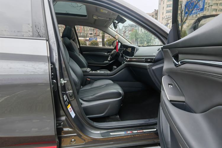 Used CHANGAN CS75 PLUS 2020 1.5T Automatic Luxury Version Interior 3