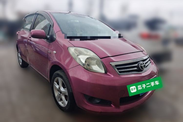 Used Toyota Yaris 2011 1.6E Automatic Charm Edition Front Right 45 Deg