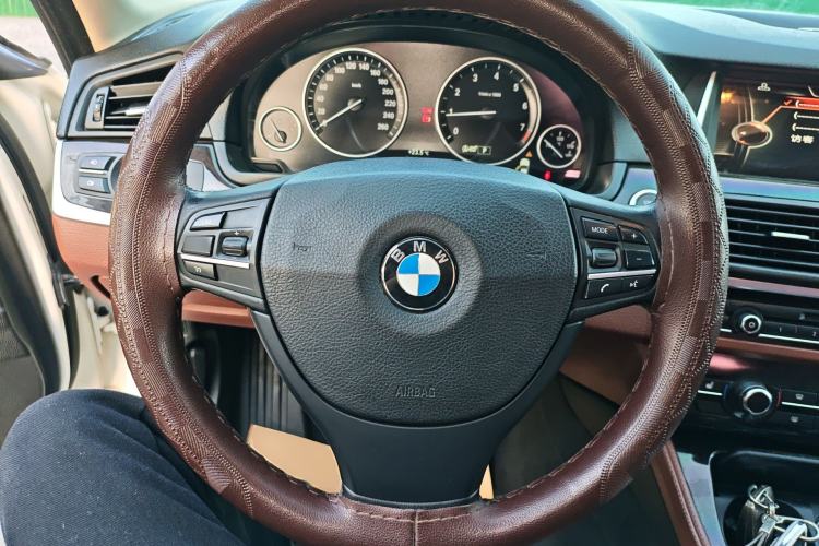 Used BMW 5 Series 2014 525Li Leading Model