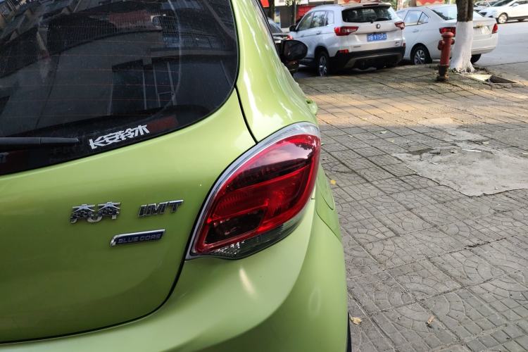 Used Changan Benni 2015 1.4L IMT Luxury Model China IV
