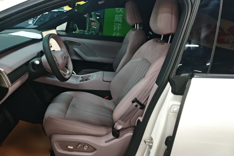 Used ONVO L60 2024 60 kWh Rear-Drive Version Left Front Seat