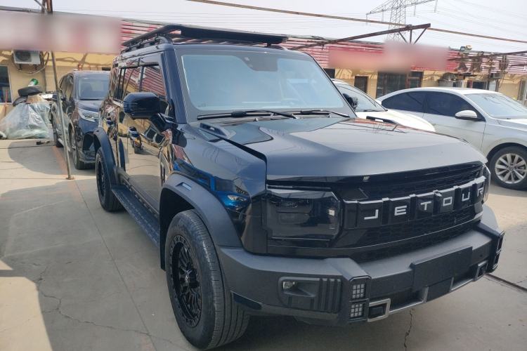 Used JETOUR Traveler 2023 1.5T Two-Wheel Drive Discovery PRO Front Right 45 Deg