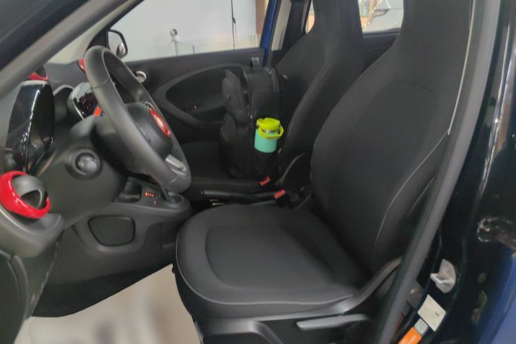 Used smart forfour 2016 1.0L 52 kW Passion Edition
