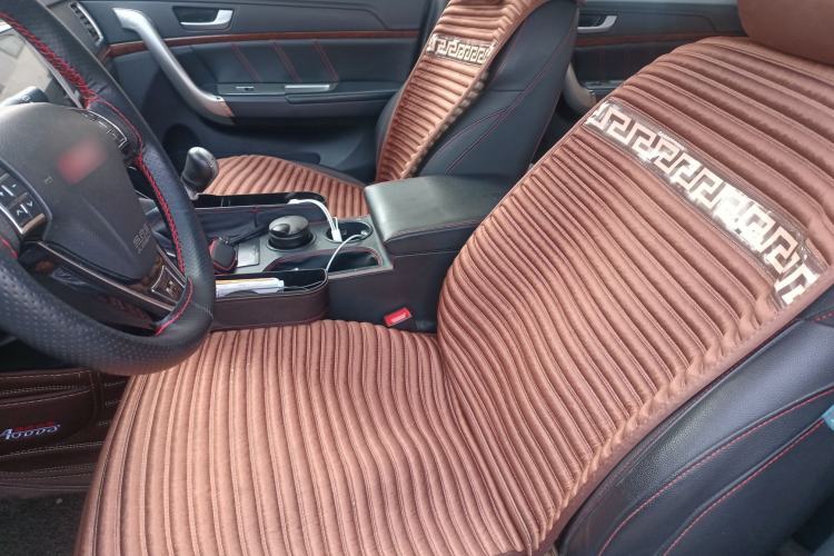 Used Haval H6 2014 Sport Version 1.5T Manual Two-Wheel Drive Elite Edition
