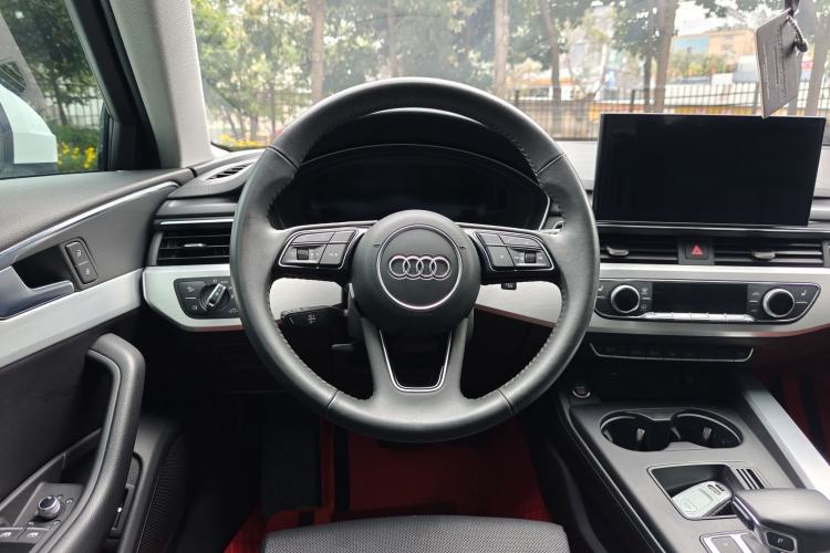 Used Audi A4L 2020 40 TFSI Luxury Dynamic Model
