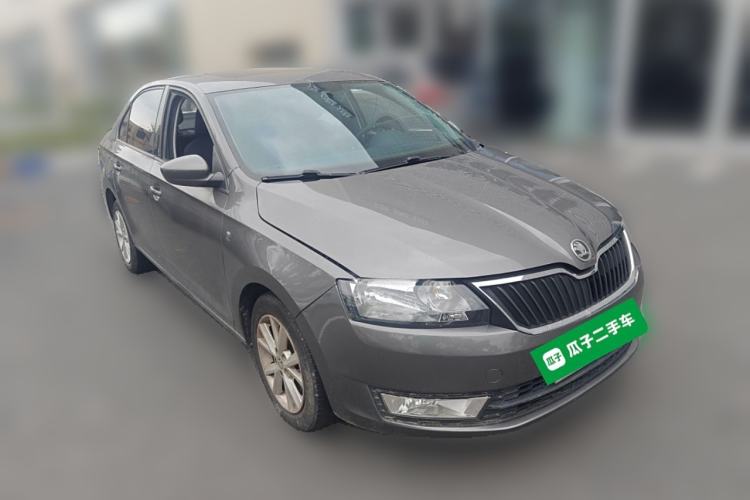 Used Skoda Rapid 2015 1.6L Automatic Smart Selection Model