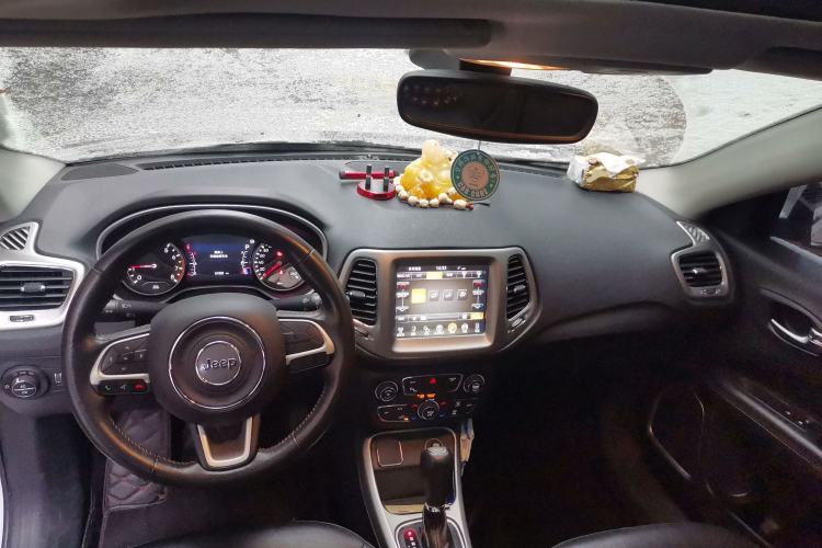 Used Jeep Compass 2017 200T Automatic Family Edition
