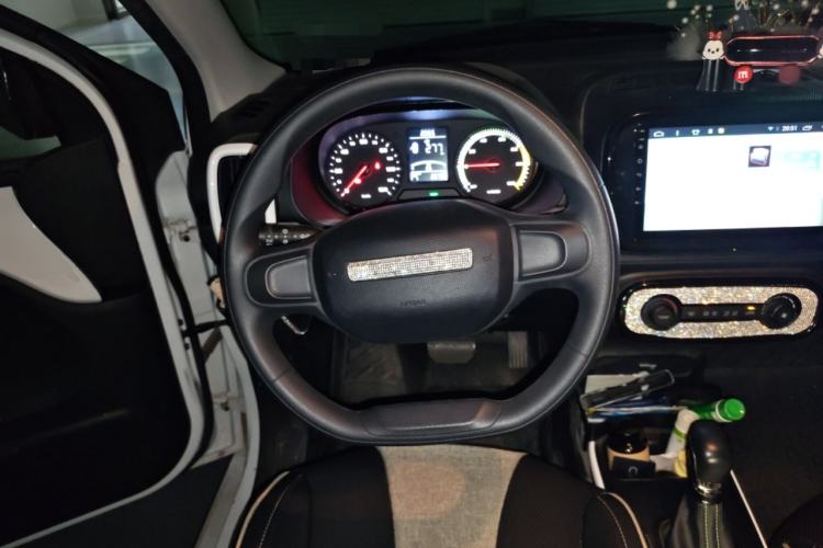 Used Roewe Clever 2021 302 km New Four-Seater Super-Efficient Version