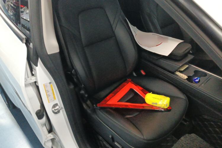 Used Tesla Model Y 2021 Long-Range All-Wheel-Drive Version
