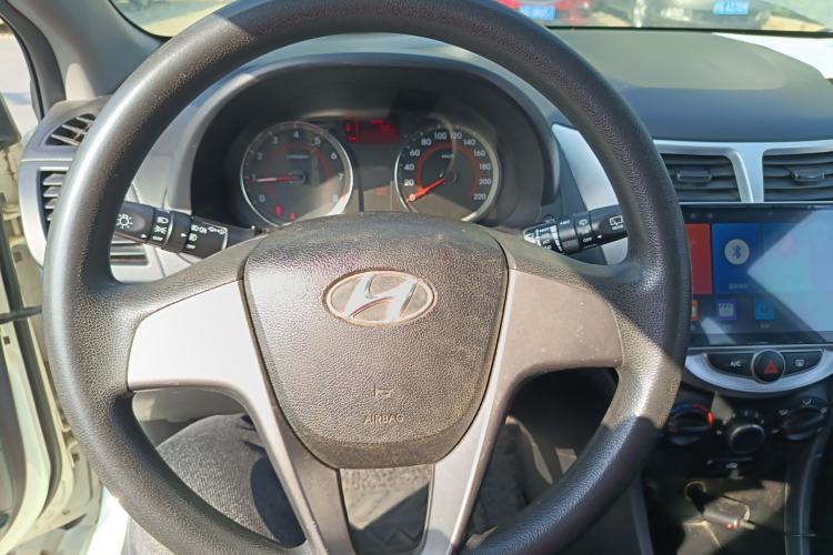 Used Hyundai Verna Ray 2014 1.4L Manual GLX