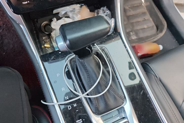 Used CHANGAN CS75 2018 280T Automatic Smart Edition China V Standard Gear Lever