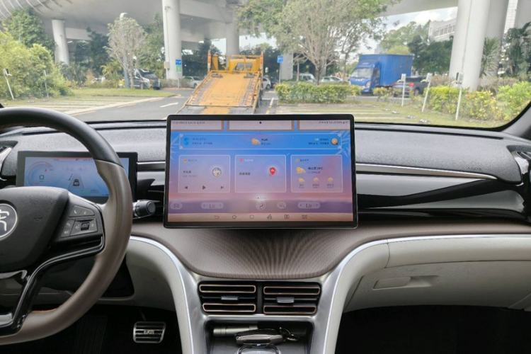 Used BYD Song Pro New Energy 2022 DM-i 110km Flagship Pro Model Interior 1