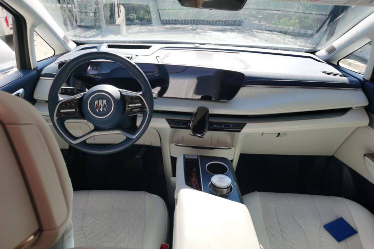 Used Buick GL8 New Energy 2024 Lu Zun Luxury Edition 7-Seater
