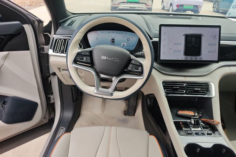 Used BYD Song PLUS New Energy 2023 Champion Edition EV 520KM Flagship Model Steering Wheel